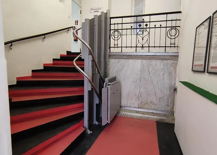 City Hotel 3*